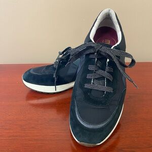 Munro Piper Women’s black Oxford sneaker 8.5 medium or wide